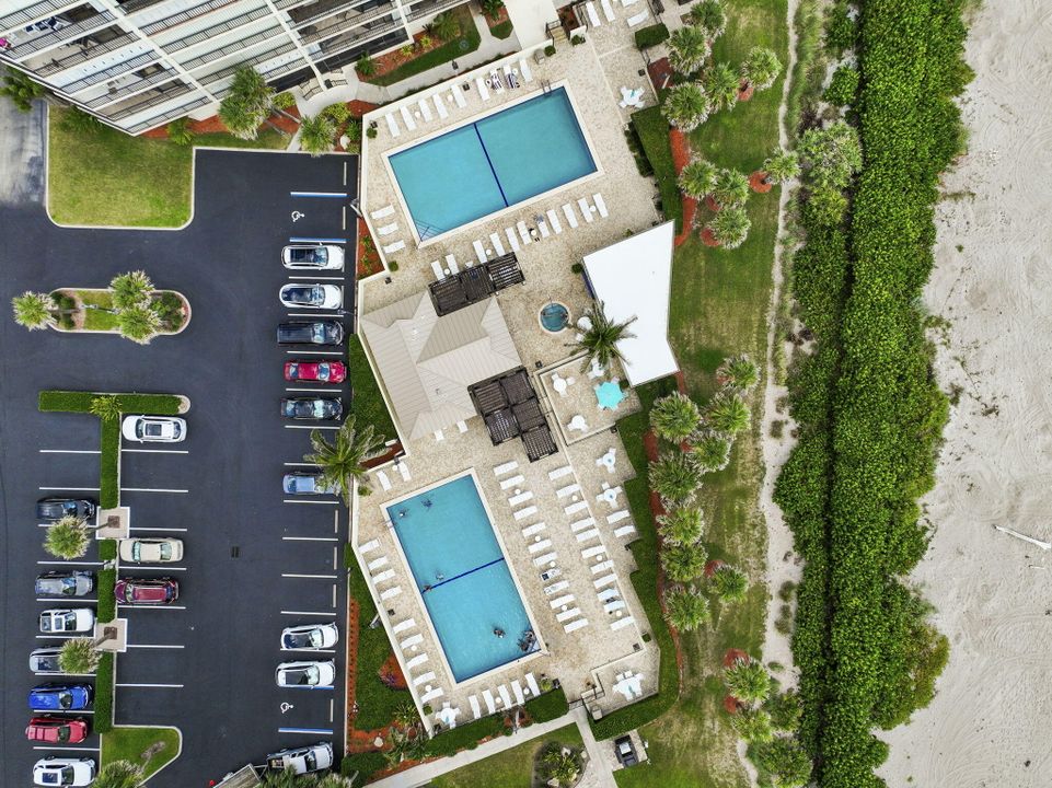 Active With Contract: $530,000 (2 beds, 2 baths, 1228 Square Feet)