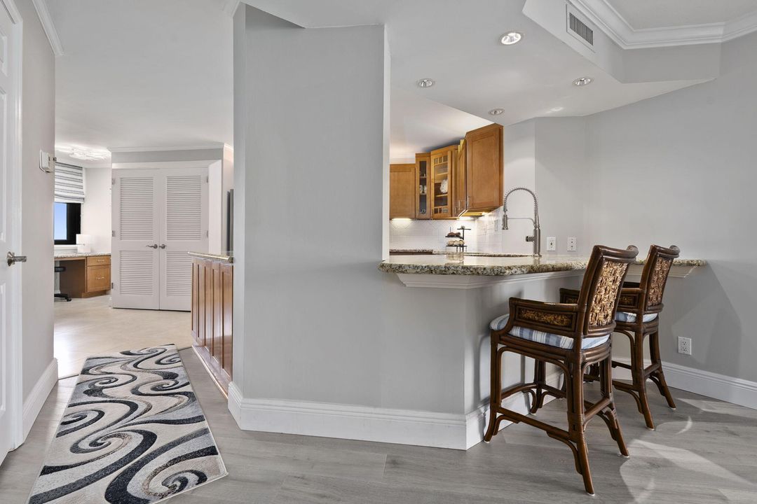 Active With Contract: $530,000 (2 beds, 2 baths, 1228 Square Feet)