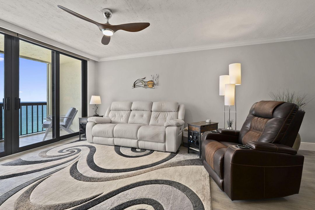 Active With Contract: $530,000 (2 beds, 2 baths, 1228 Square Feet)