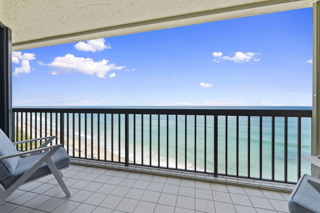 Active With Contract: $530,000 (2 beds, 2 baths, 1228 Square Feet)