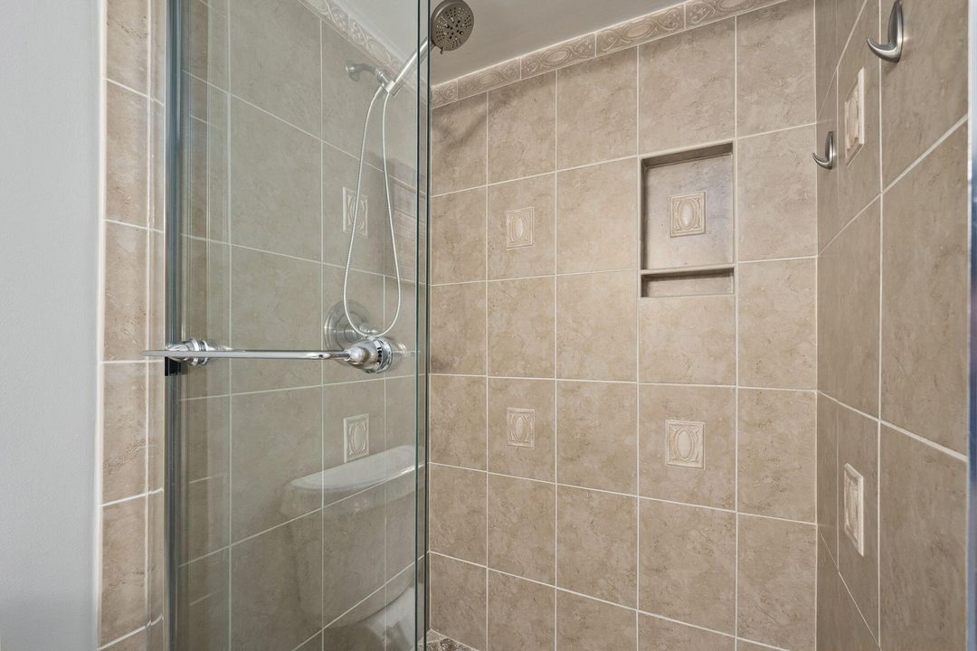 Active With Contract: $530,000 (2 beds, 2 baths, 1228 Square Feet)