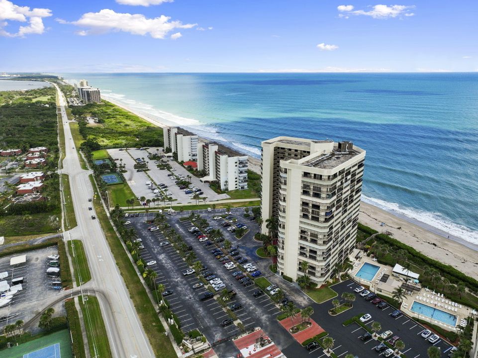 Active With Contract: $530,000 (2 beds, 2 baths, 1228 Square Feet)