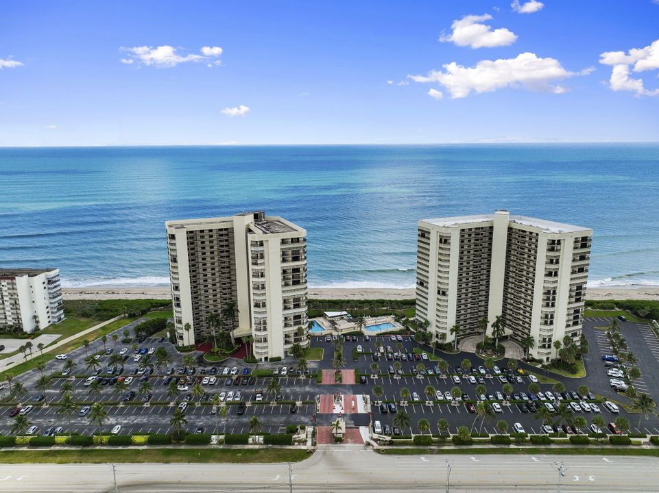 Active With Contract: $530,000 (2 beds, 2 baths, 1228 Square Feet)