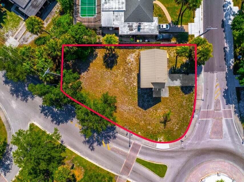 Activo con contrato: $235,000 (3 camas, 1 baños, 1120 Pies cuadrados)