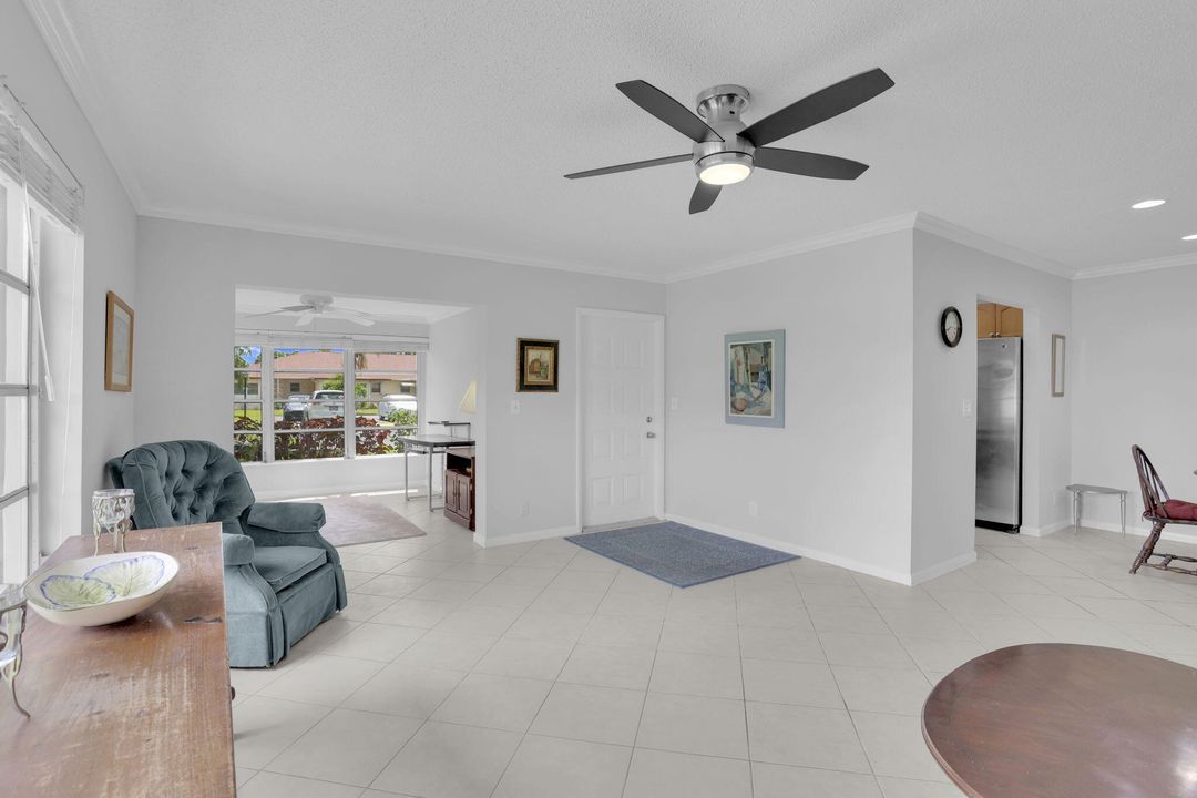 Под контрактом: $190,000 (2 спален, 2 ванн, 1200 Квадратных фут)