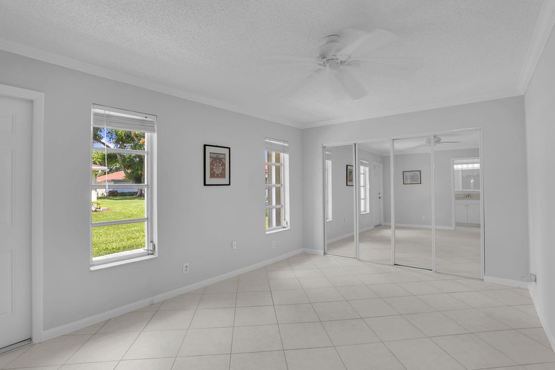 Под контрактом: $190,000 (2 спален, 2 ванн, 1200 Квадратных фут)