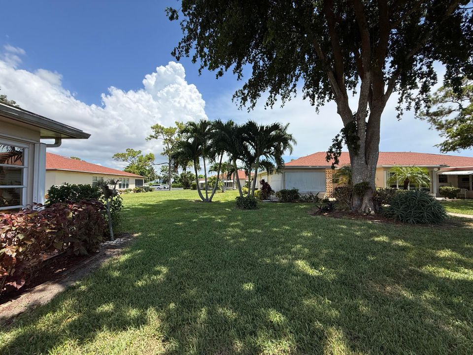 Под контрактом: $190,000 (2 спален, 2 ванн, 1200 Квадратных фут)