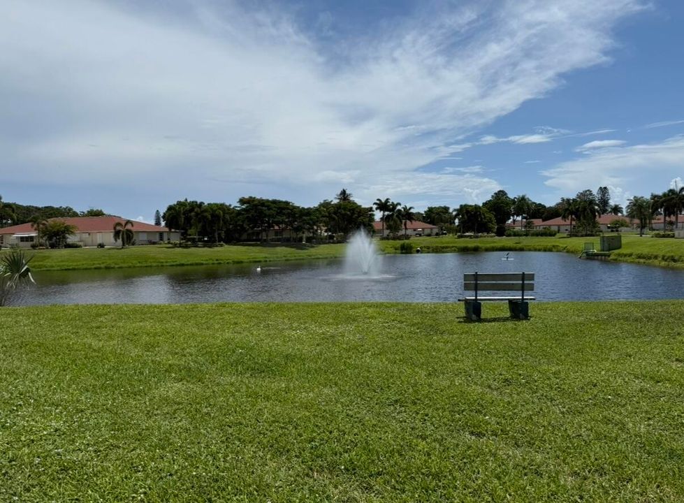 Под контрактом: $190,000 (2 спален, 2 ванн, 1200 Квадратных фут)