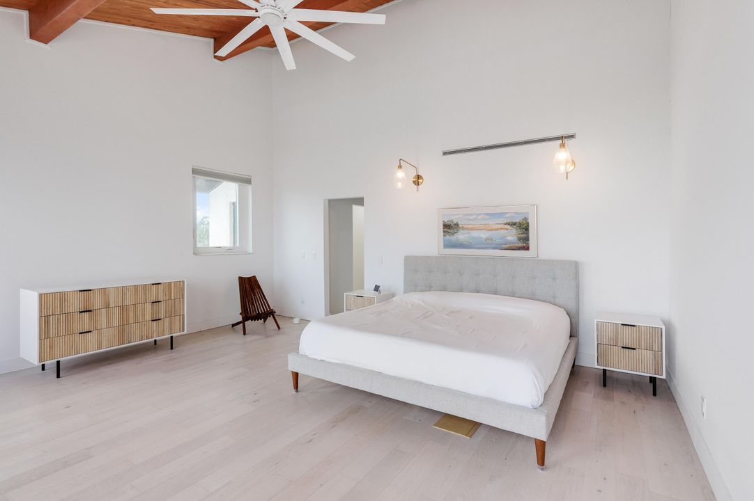 En Venta: $1,050,000 (2 camas, 2 baños, 1823 Pies cuadrados)