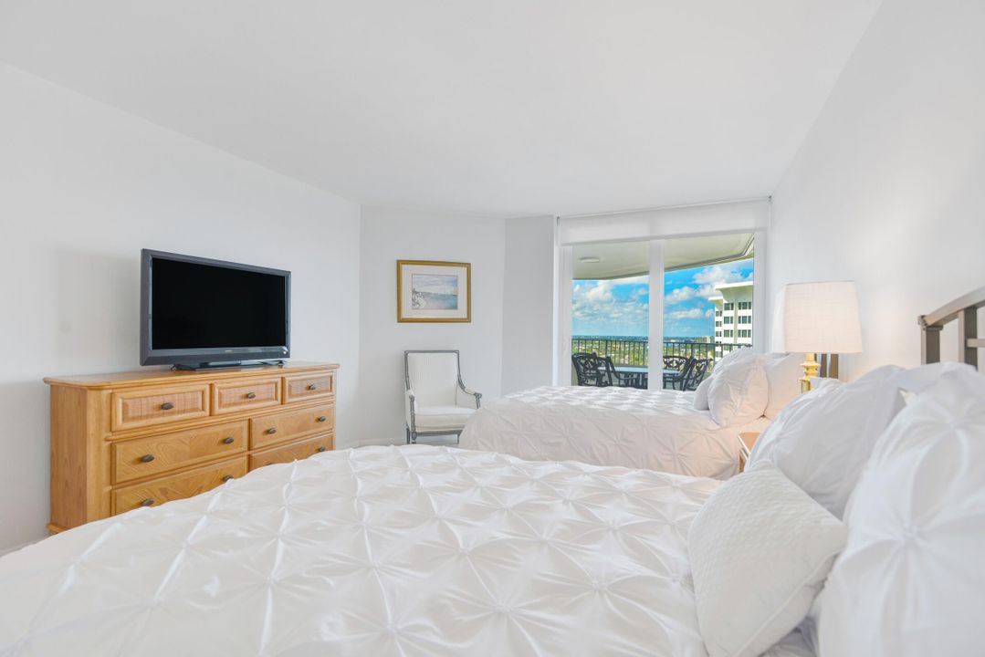 Active With Contract: $10,000 (2 beds, 2 baths, 1448 Square Feet)