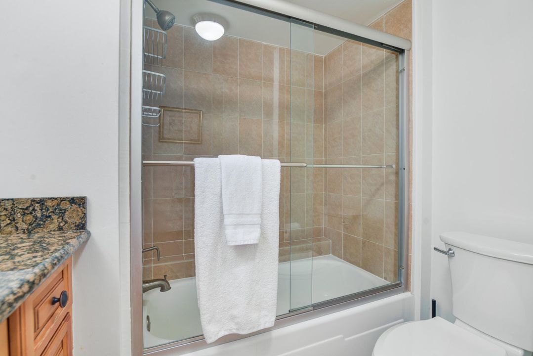 Active With Contract: $10,000 (2 beds, 2 baths, 1448 Square Feet)