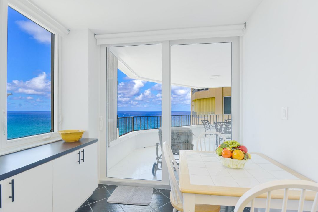 Active With Contract: $10,000 (2 beds, 2 baths, 1448 Square Feet)