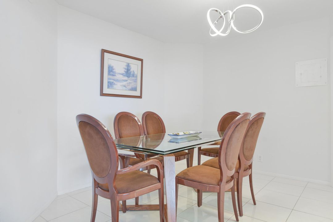 Active With Contract: $10,000 (2 beds, 2 baths, 1448 Square Feet)