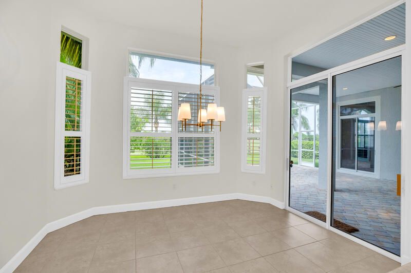 For Sale: $579,999 (4 beds, 2 baths, 2791 Square Feet)