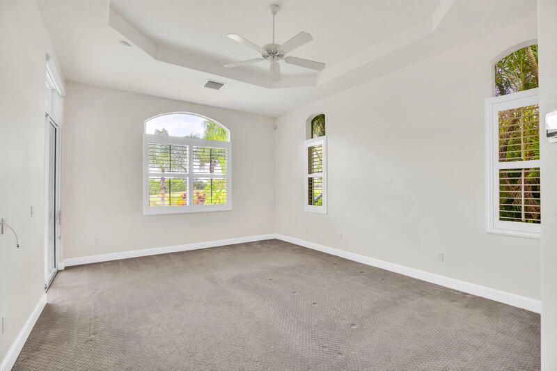 For Sale: $579,999 (4 beds, 2 baths, 2791 Square Feet)