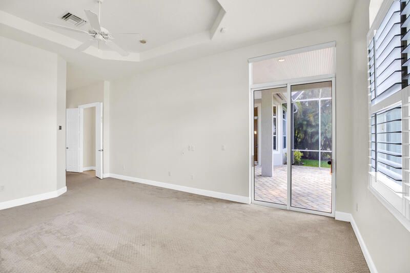 For Sale: $579,999 (4 beds, 2 baths, 2791 Square Feet)