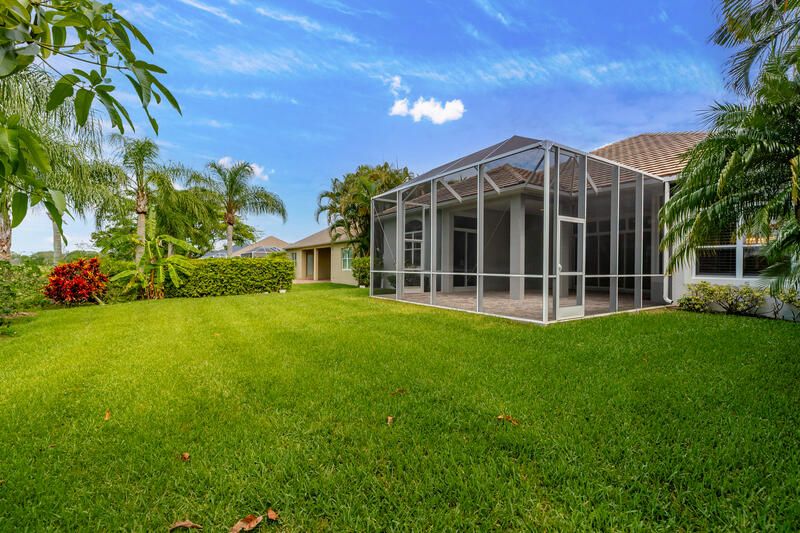 For Sale: $579,999 (4 beds, 2 baths, 2791 Square Feet)