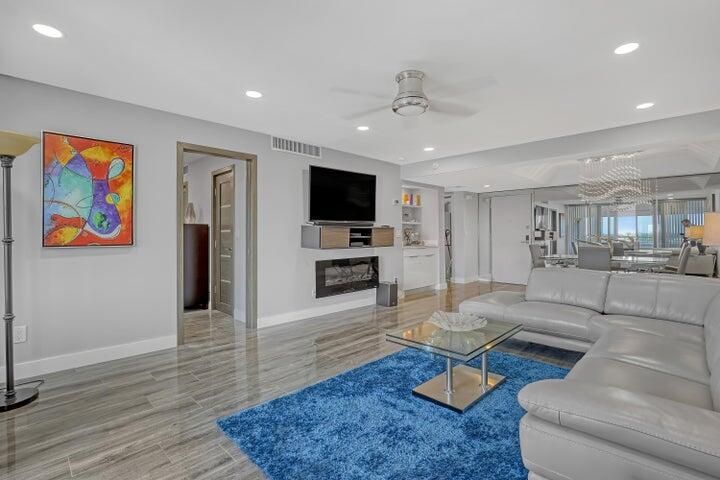 Active With Contract: $5,000 (1 beds, 1 baths, 1016 Square Feet)