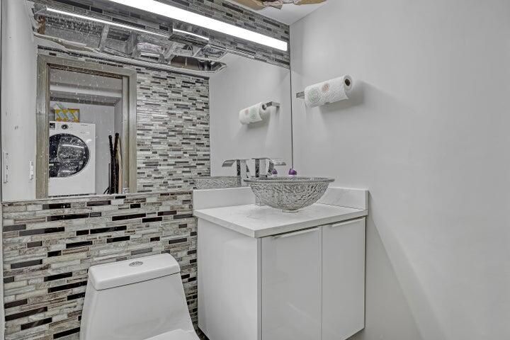 Active With Contract: $5,000 (1 beds, 1 baths, 1016 Square Feet)