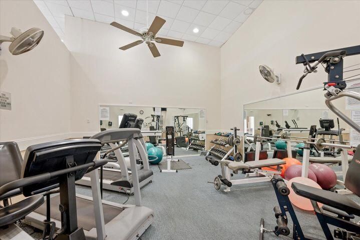 Active With Contract: $5,000 (1 beds, 1 baths, 1016 Square Feet)