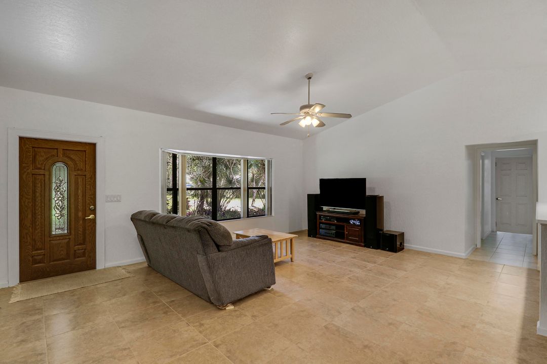 待售: $689,999 (3 贝兹, 2 浴室, 1424 平方英尺)