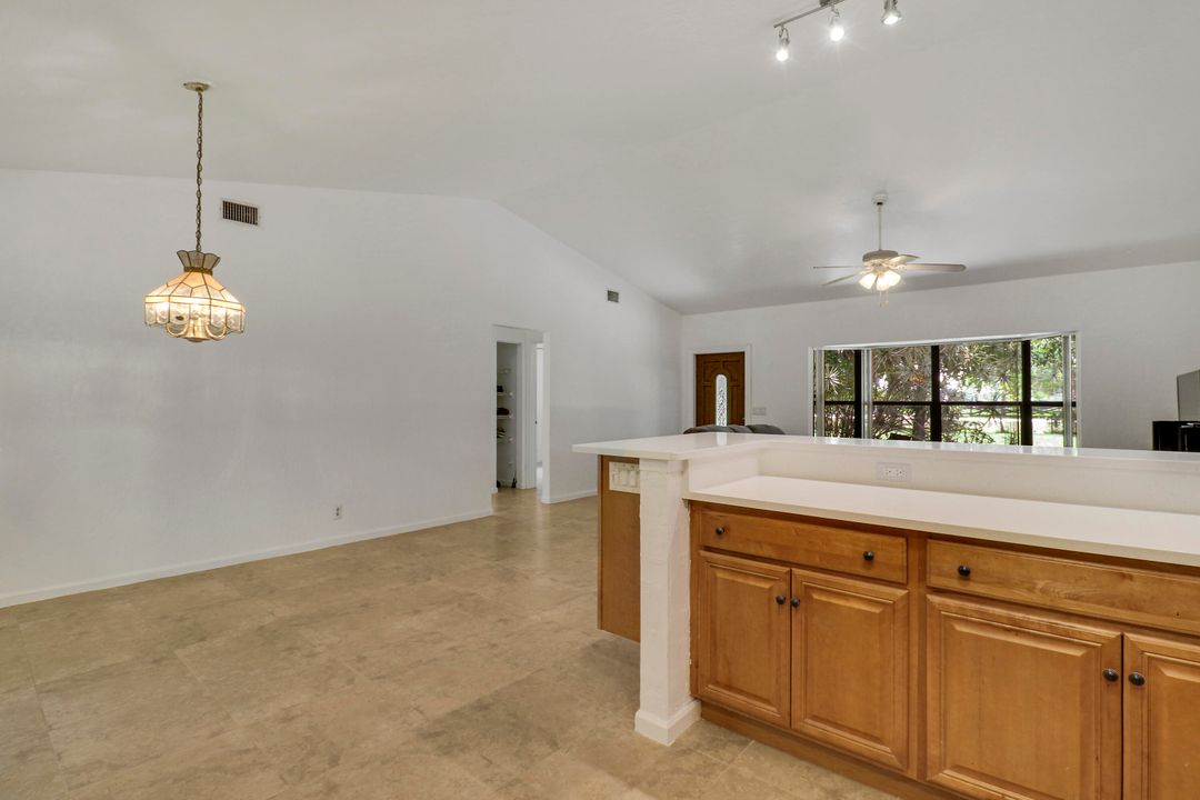 待售: $689,999 (3 贝兹, 2 浴室, 1424 平方英尺)