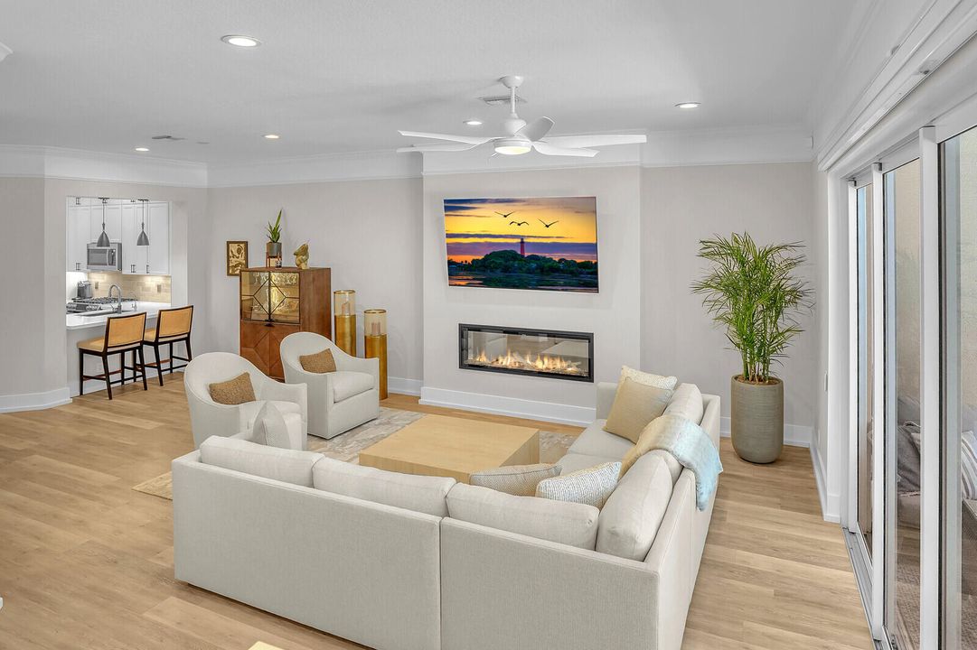 Recently Sold: $860,000 (3 beds, 2 baths, 2200 Square Feet)