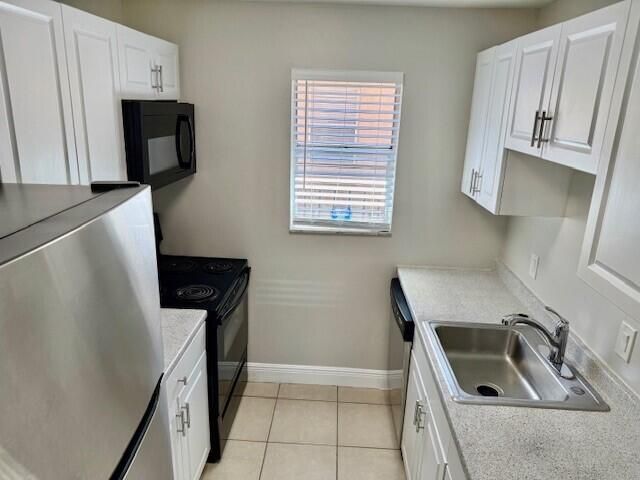 Active With Contract: $1,895 (2 beds, 2 baths, 864 Square Feet)