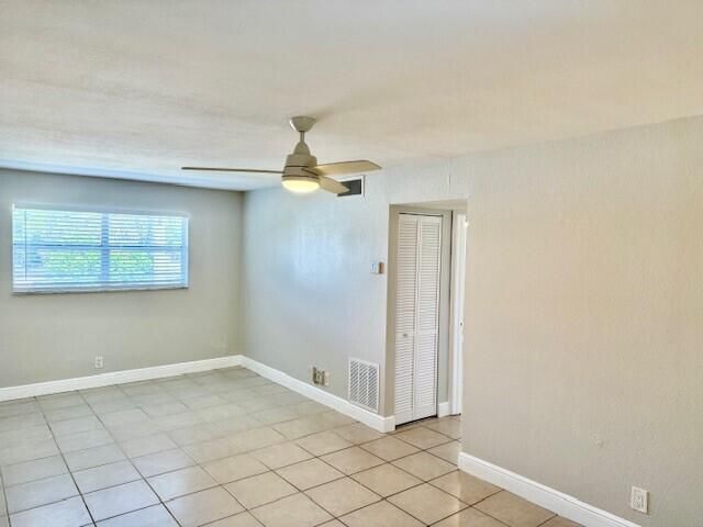 Active With Contract: $1,895 (2 beds, 2 baths, 864 Square Feet)