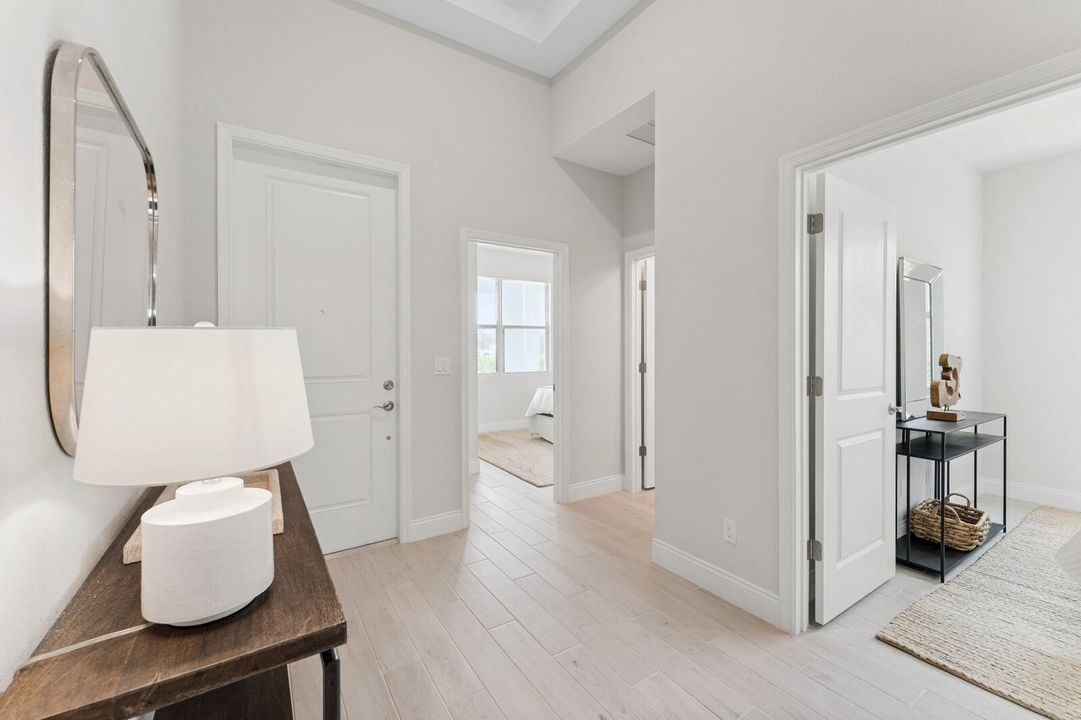 合同活跃: $474,995 (3 贝兹, 2 浴室, 1978 平方英尺)