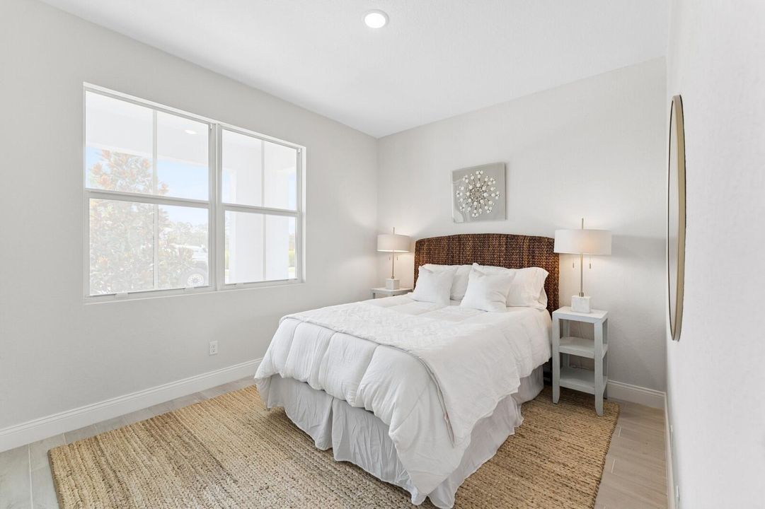 合同活跃: $474,995 (3 贝兹, 2 浴室, 1978 平方英尺)