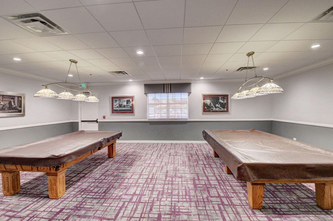 合同活跃: $3,200 (3 贝兹, 2 浴室, 1375 平方英尺)