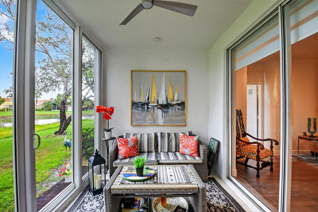 合同活跃: $3,200 (3 贝兹, 2 浴室, 1375 平方英尺)