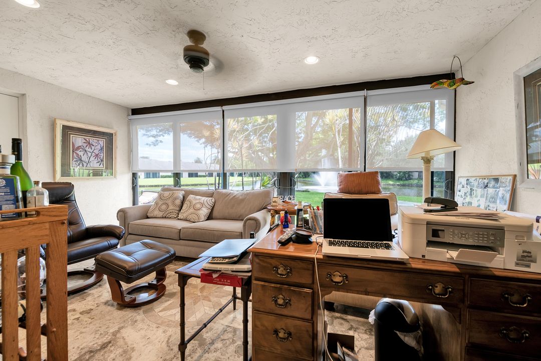 合同活跃: $3,400 (2 贝兹, 2 浴室, 1307 平方英尺)