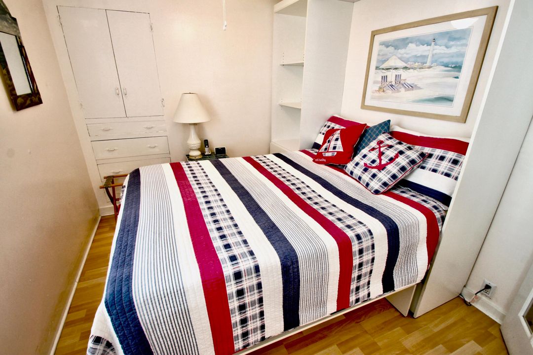 合同活跃: $1,799,000 (0 贝兹, 0 浴室, 2894 平方英尺)