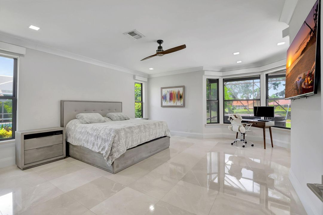 Active With Contract: $5,995 (3 beds, 3 baths, 2532 Square Feet)