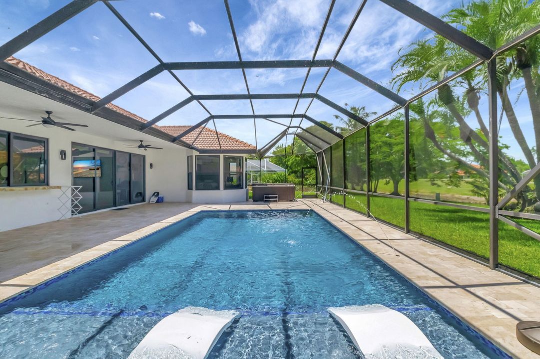 Active With Contract: $5,995 (3 beds, 3 baths, 2532 Square Feet)