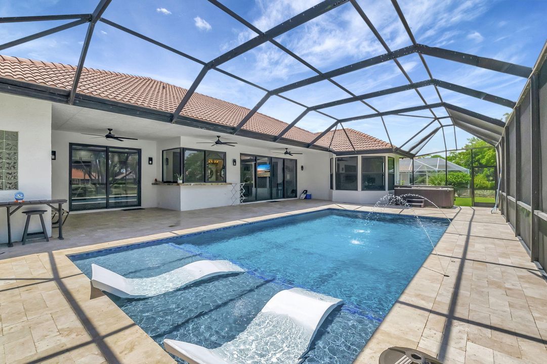 Active With Contract: $5,995 (3 beds, 3 baths, 2532 Square Feet)