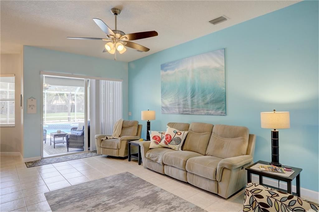 For Sale: $584,000 (4 beds, 3 baths, 2337 Square Feet)