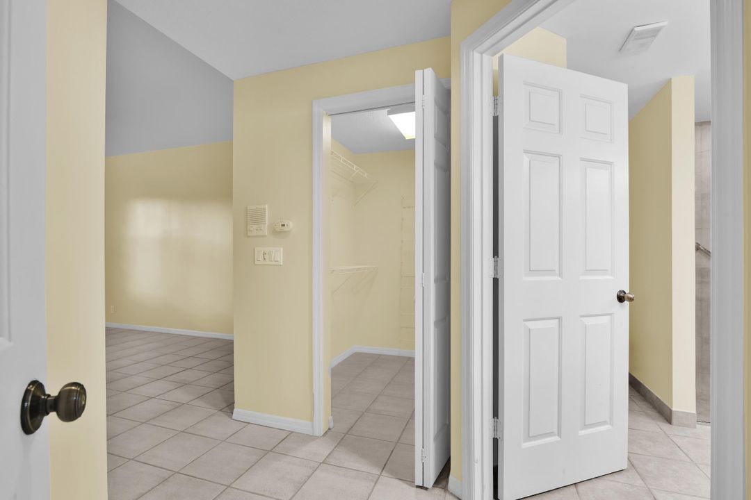 合同活跃: $3,200 (3 贝兹, 2 浴室, 1577 平方英尺)