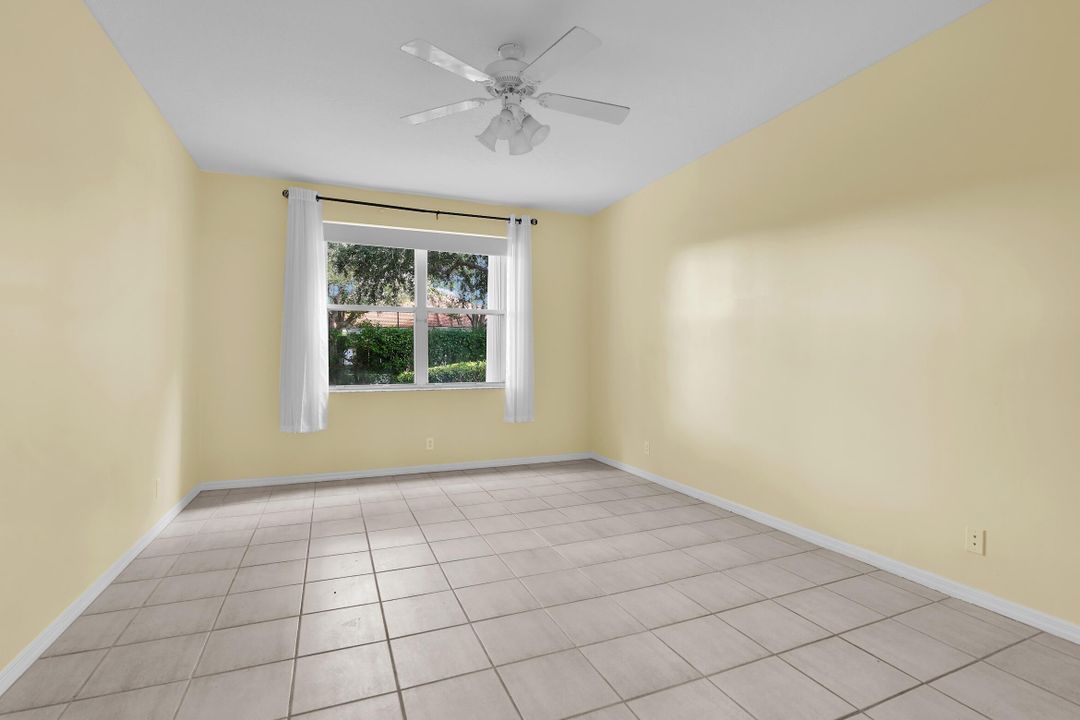 合同活跃: $3,200 (3 贝兹, 2 浴室, 1577 平方英尺)