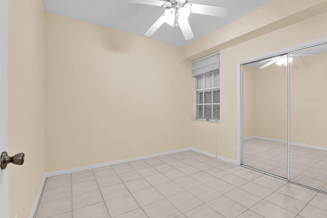 合同活跃: $3,200 (3 贝兹, 2 浴室, 1577 平方英尺)