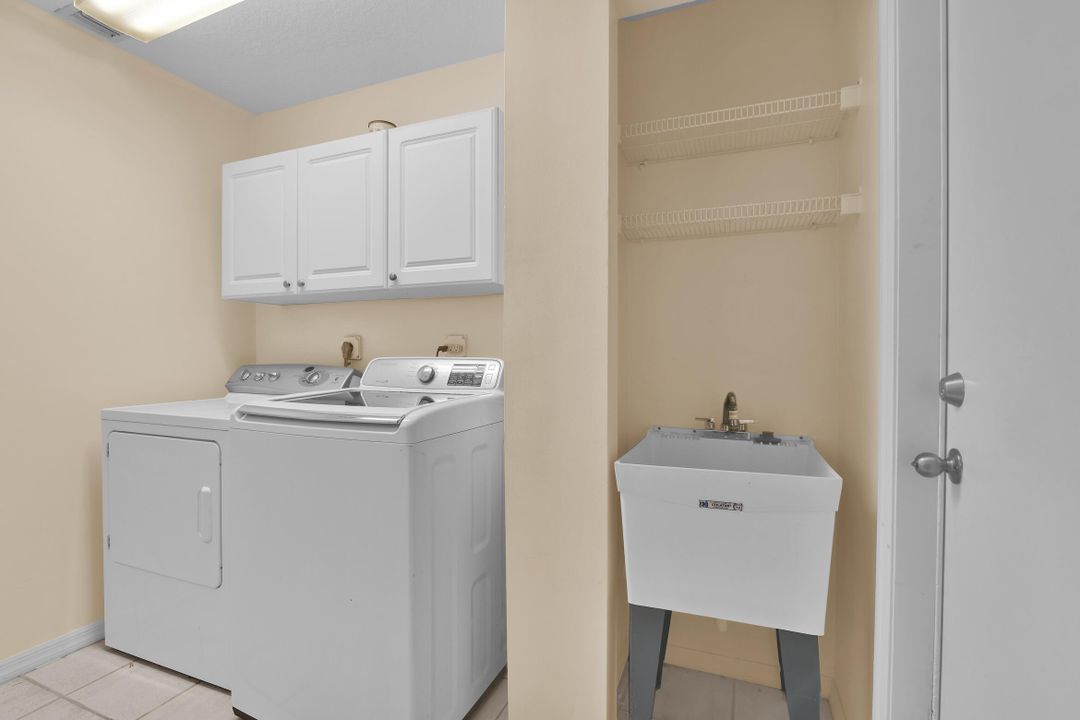 合同活跃: $3,200 (3 贝兹, 2 浴室, 1577 平方英尺)