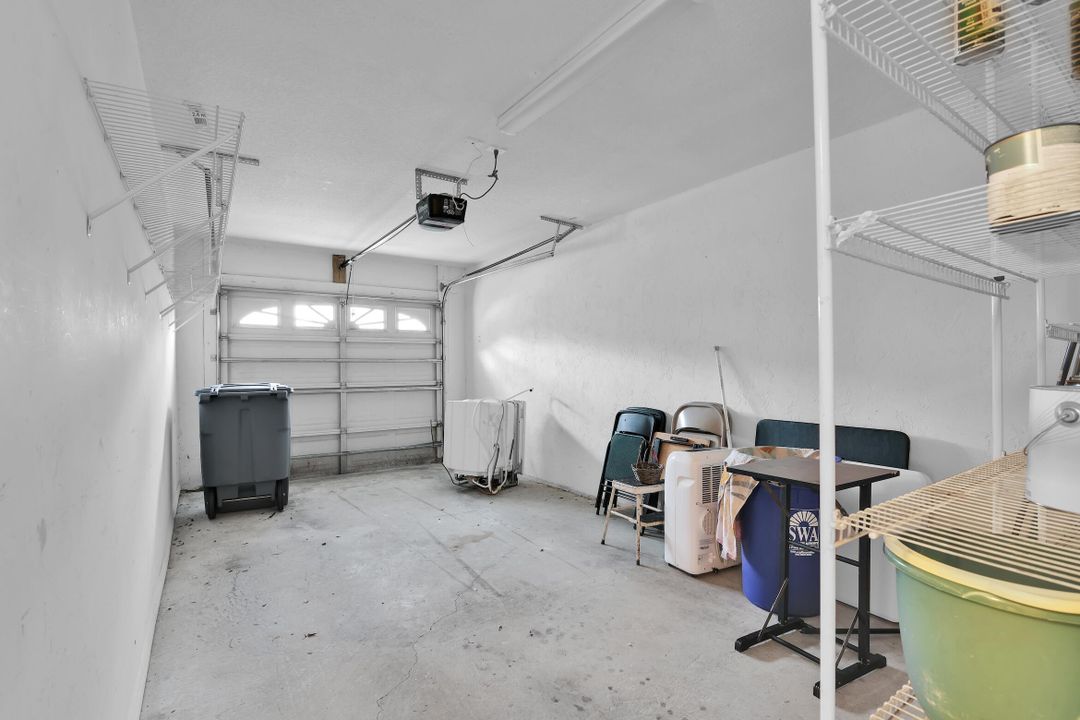 合同活跃: $3,200 (3 贝兹, 2 浴室, 1577 平方英尺)