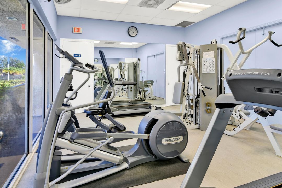 合同活跃: $3,200 (3 贝兹, 2 浴室, 1577 平方英尺)