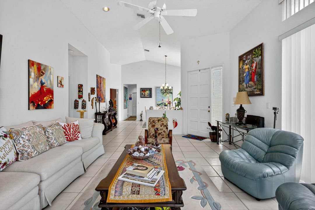 For Sale: $259,900 (3 beds, 2 baths, 1762 Square Feet)