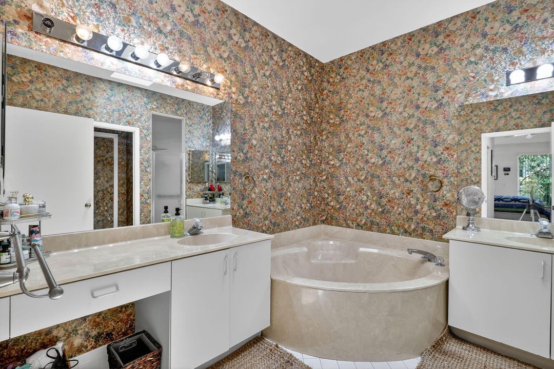 For Sale: $259,900 (3 beds, 2 baths, 1762 Square Feet)