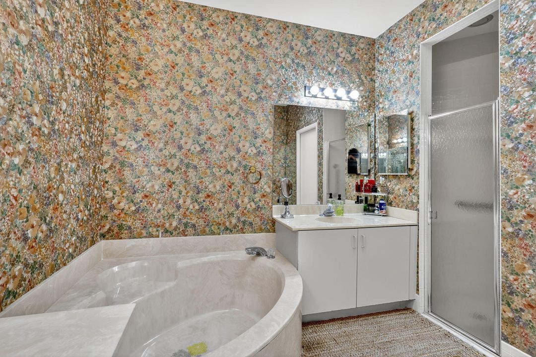 For Sale: $259,900 (3 beds, 2 baths, 1762 Square Feet)