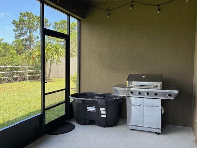 Active With Contract: $345,000 (4 beds, 2 baths, 2034 Square Feet)