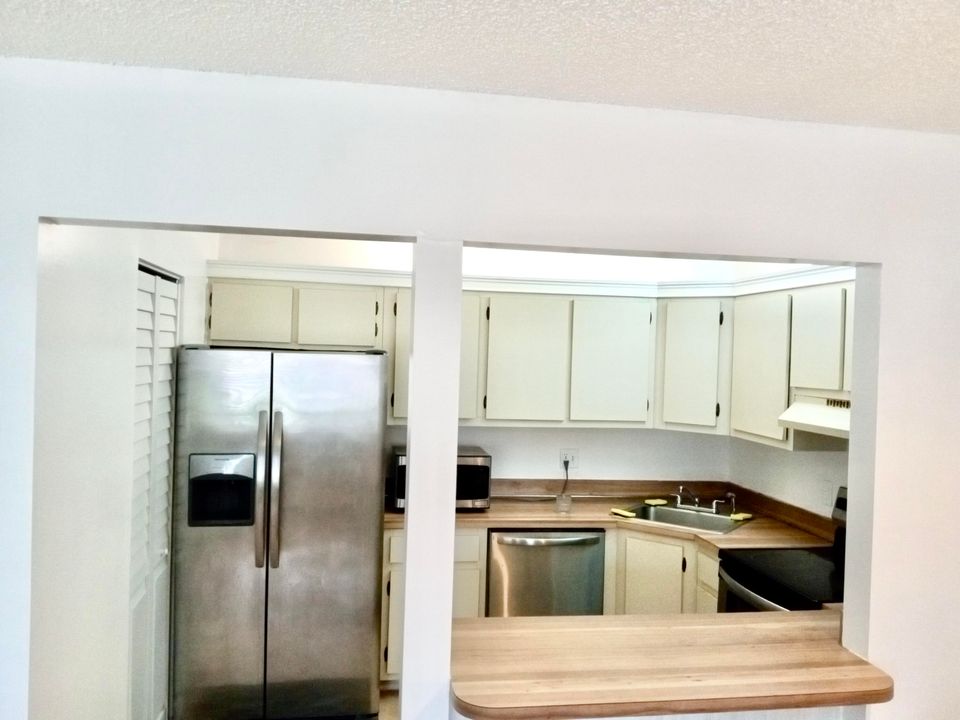 Activo con contrato: $219,900 (2 camas, 2 baños, 1115 Pies cuadrados)